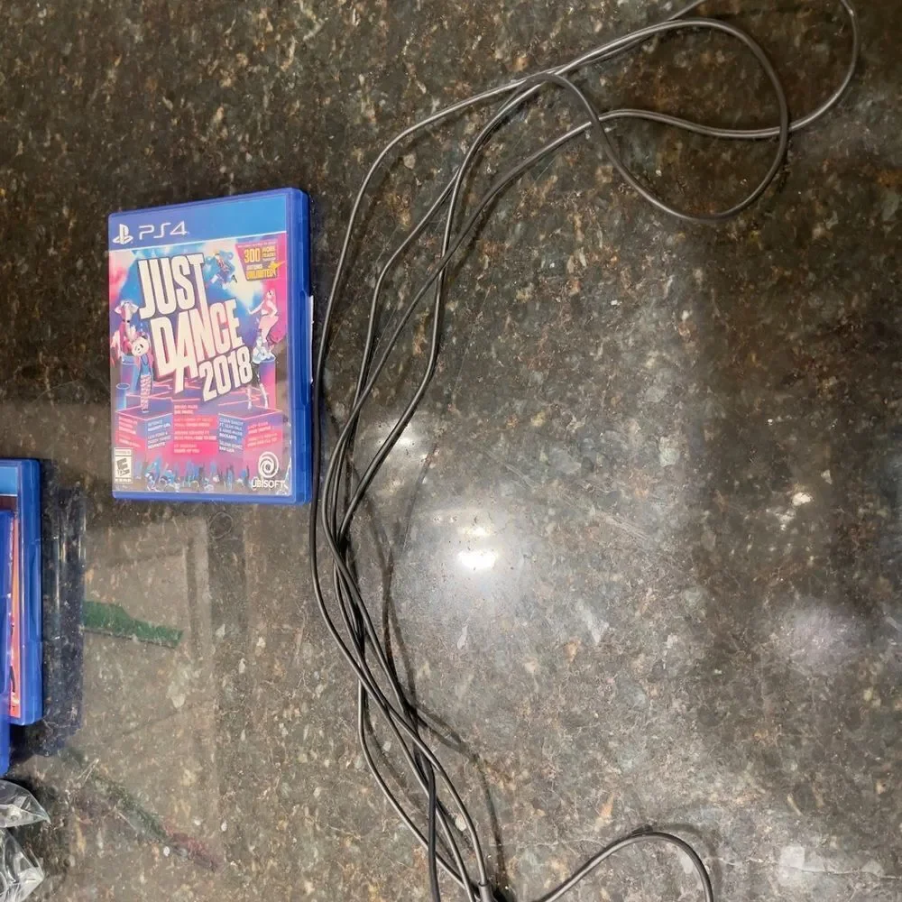 Sony PS4 Console w/ Controller – Tested Working – No Cords